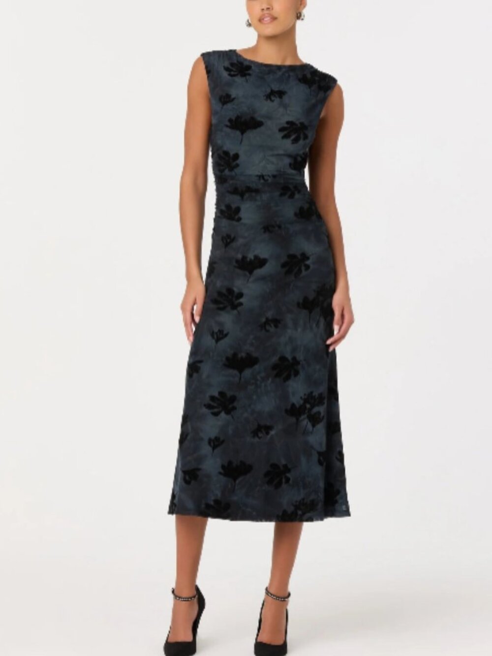 ASTR Tionne Floral Midi Dress